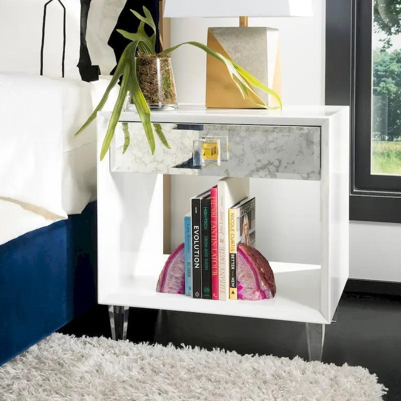 SAFAVIEH Couture Myrthe Eglomise Side Table- White - 24 W x 18 L x 25 H - 24Wx18Dx25H