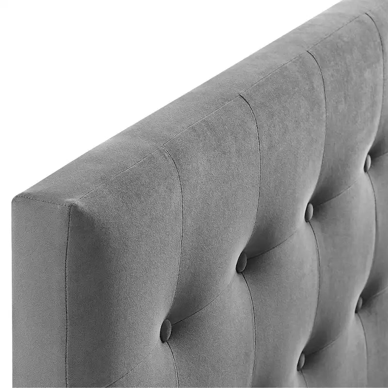 Carson Carrington Labbgard Queen Tufted Velvet Headboard